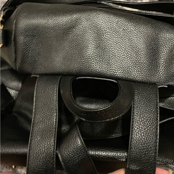 MONACO DIAPER BAG, BLACK, I USED IT LIKE 5 TIMES USED LIKE NEW CONDITION - Picture 5 of 9